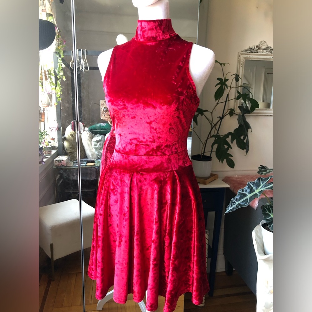 REVAMPED SPICY RED VELVET MINI DRESS🌶️